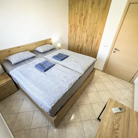Seaside Charm Retreat A86 Apartment Durres