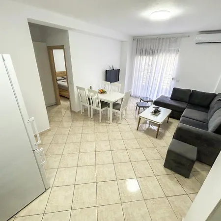 Apartment Seaside Charm Retreat A86 *